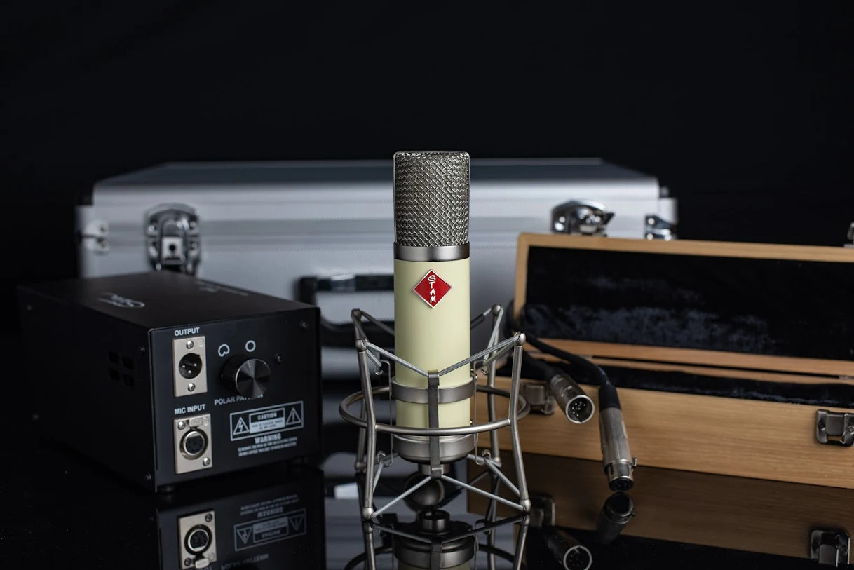 The Stam Audio SA-251 is the world’s finest replica of the original Telefunken ELA M 251